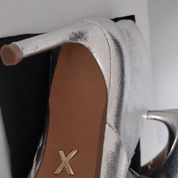 Express Pointed Toe Thin Heeled Booties. Metallic Silver. Size 8 - Picture 11 of 16